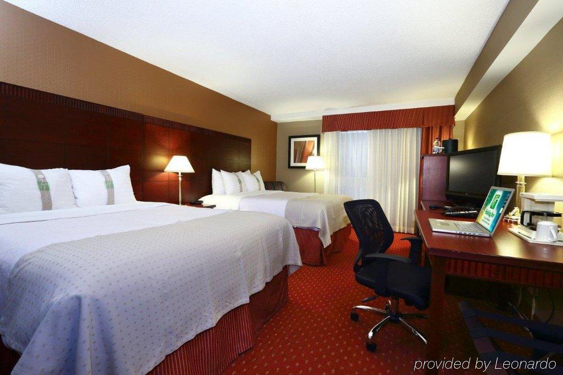 Bramalea Hotel Brampton Room photo